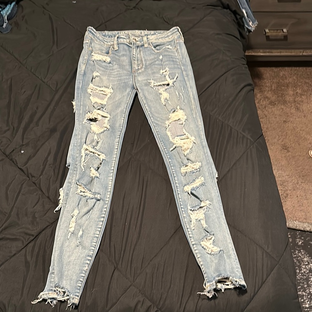 American Eagle Super Hi-Rise Ripped Jegging